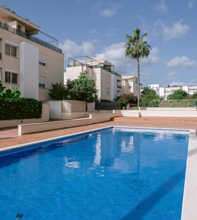 Resa Estates Ibiza te koop sale es vive apartment roof terrace pool .JPG